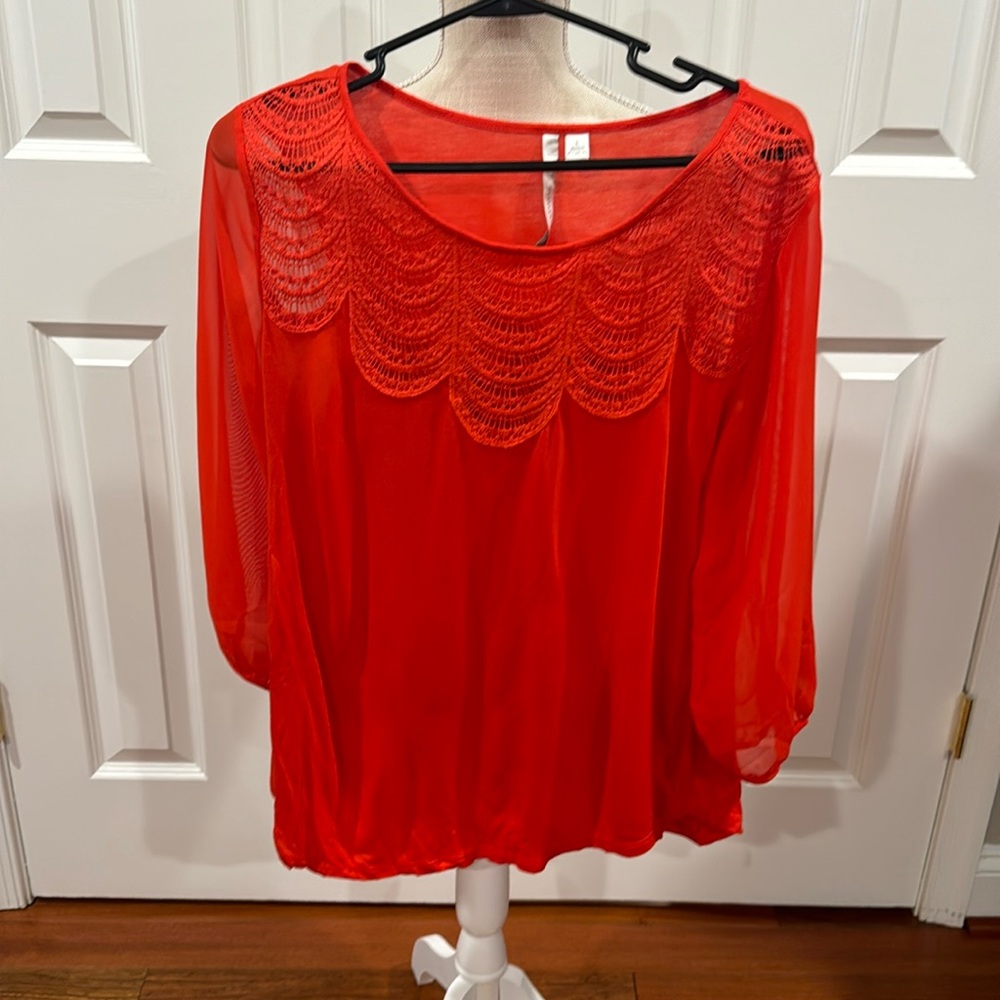 LC Lauren Conrad Cotton Top, orange with lace and sheer sleeves size L